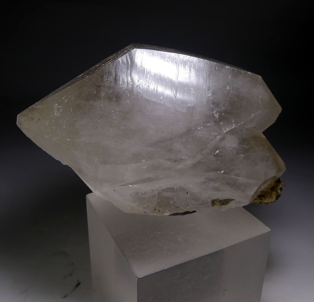 Bertrandite & Pyrite On Quartz