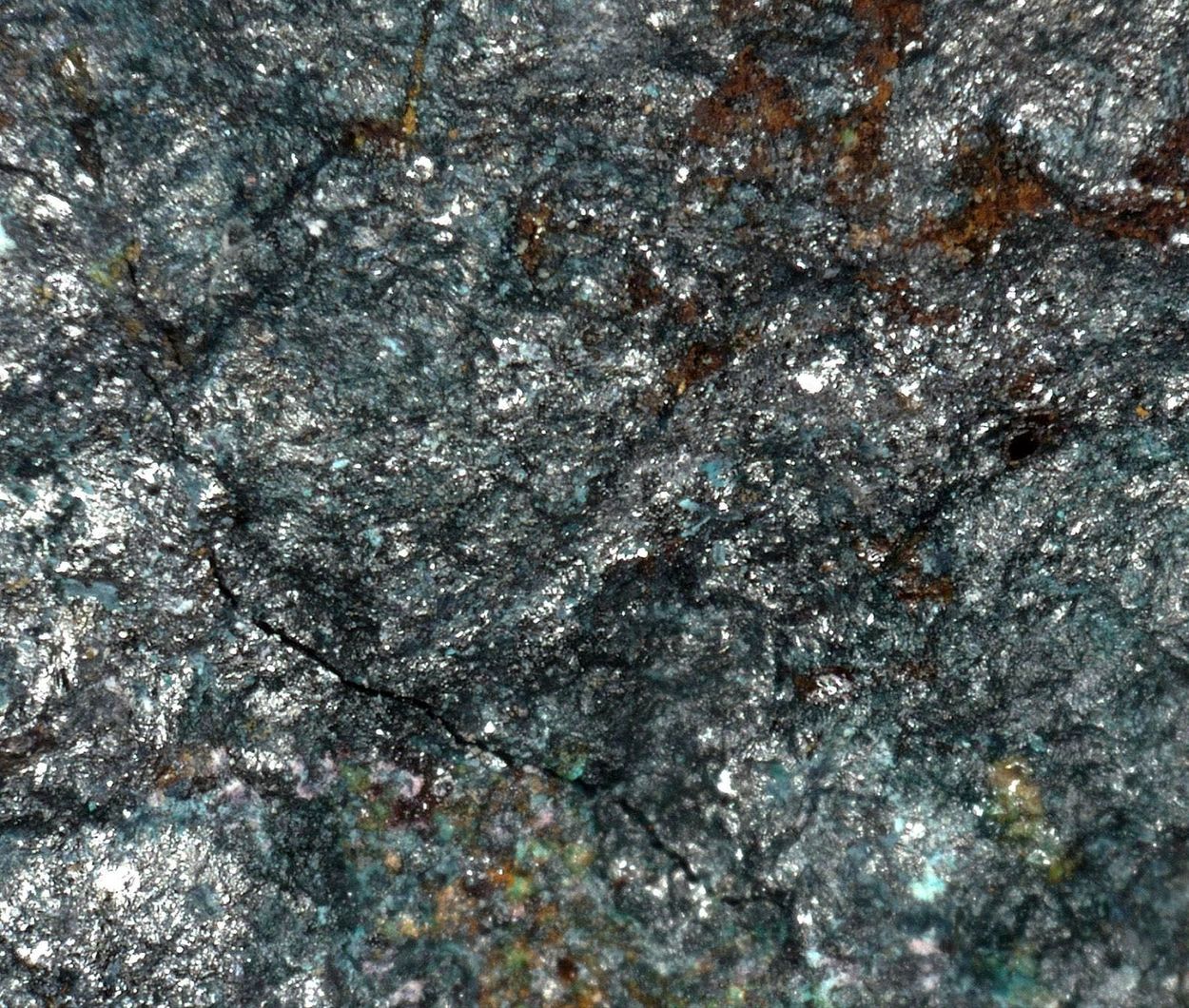 Krut'aite & Penroseite