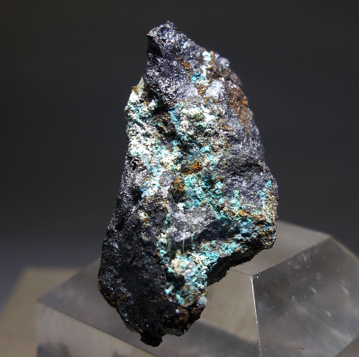 Krut'aite & Penroseite