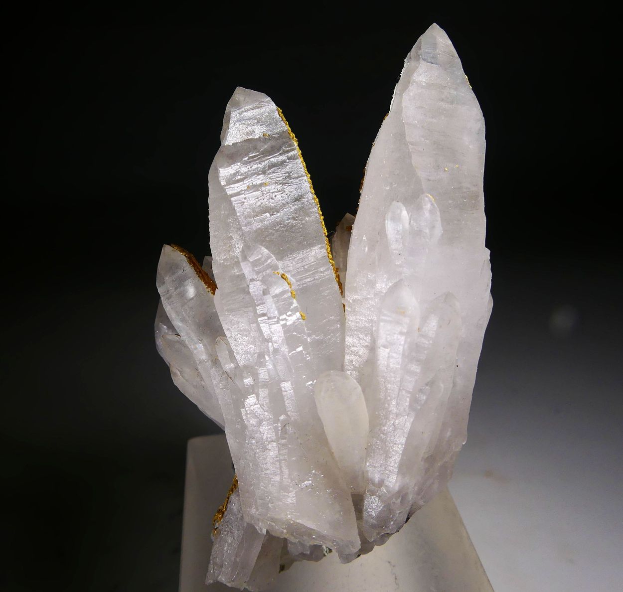 Orpiment On Quartz