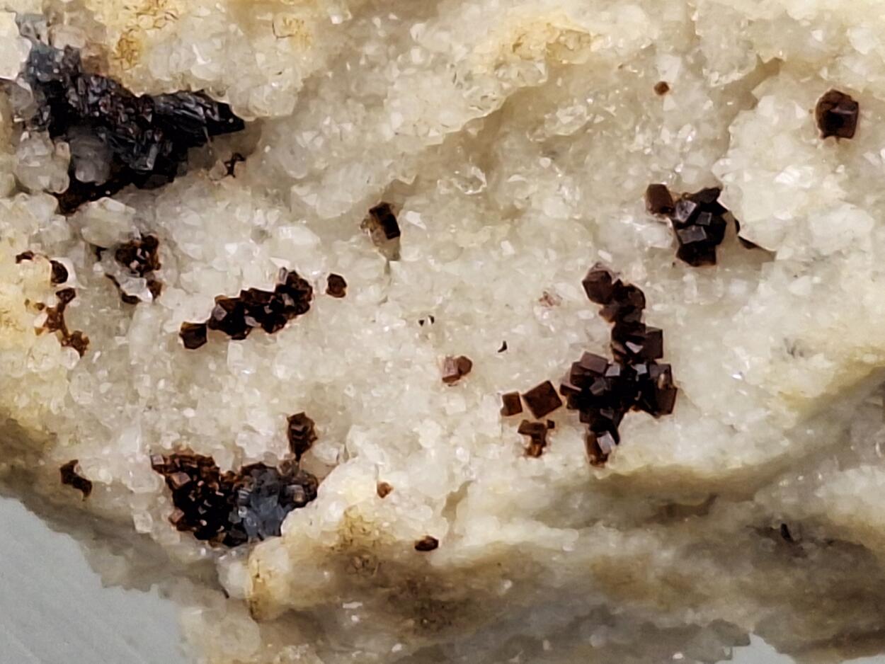 Bariopharmacosiderite & Scorodite