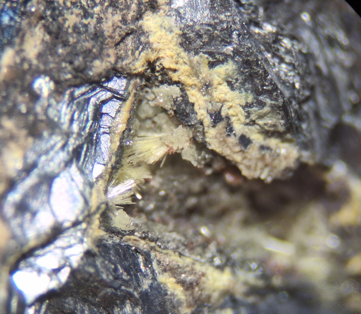 Peretaite Klebelsbergite & Stibnite