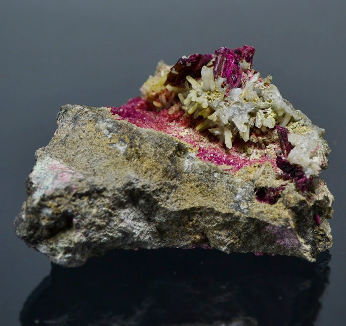 Erythrite