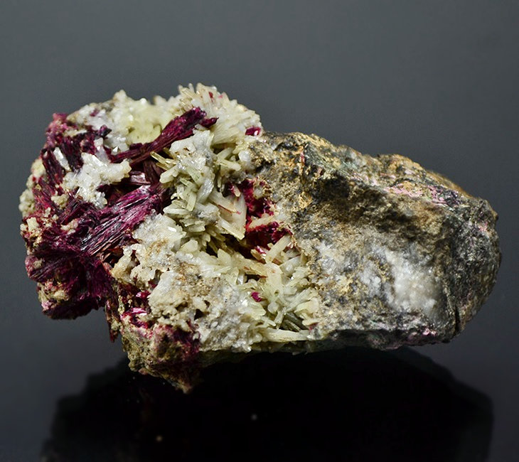 Erythrite