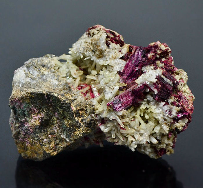 Erythrite