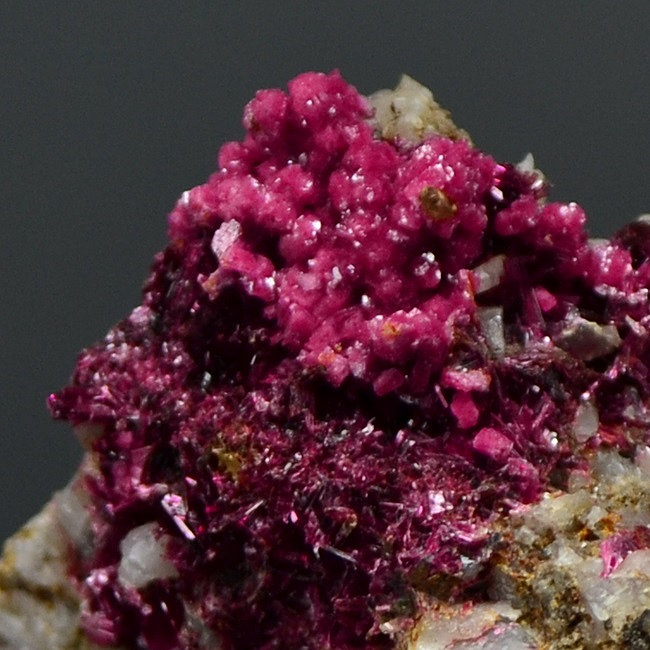 Erythrite