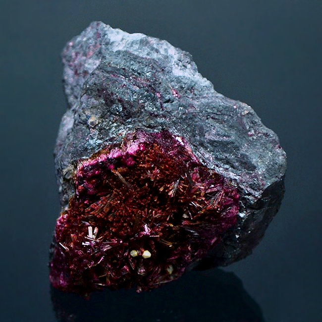 Erythrite