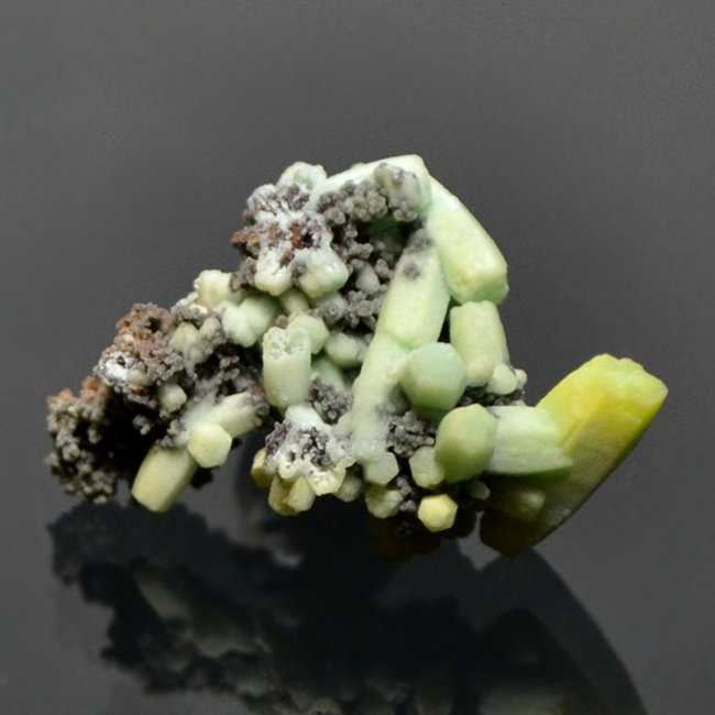 Plumbogummite
