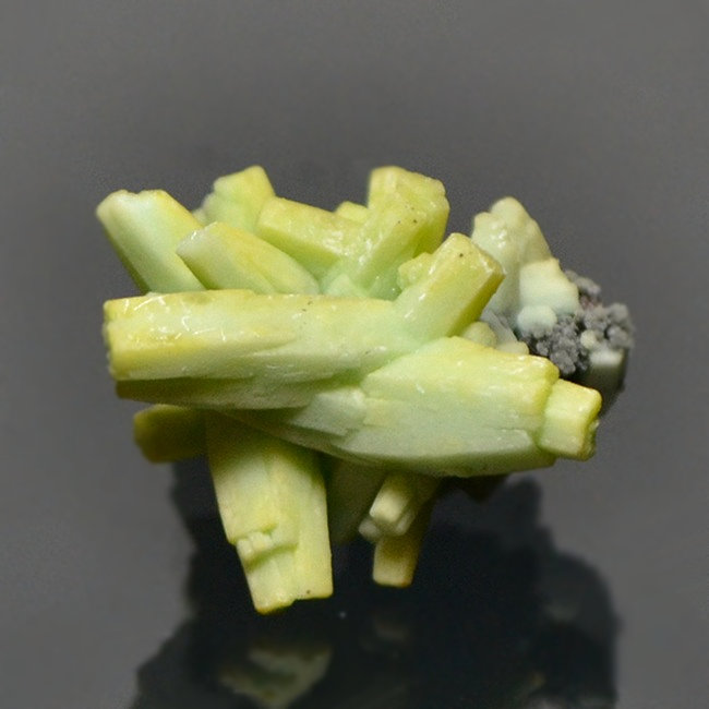 Plumbogummite