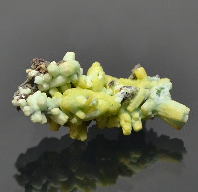 Plumbogummite