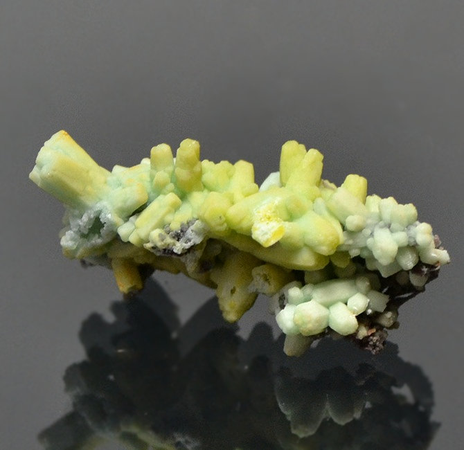 Plumbogummite