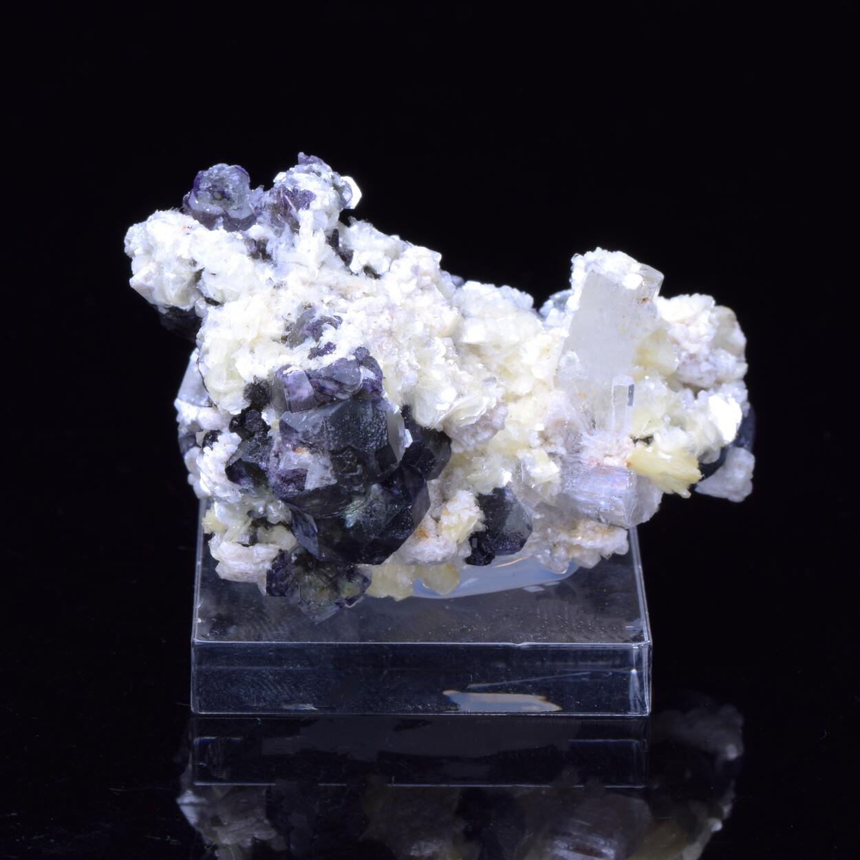 Goshenite & Fluorite & Muscovite