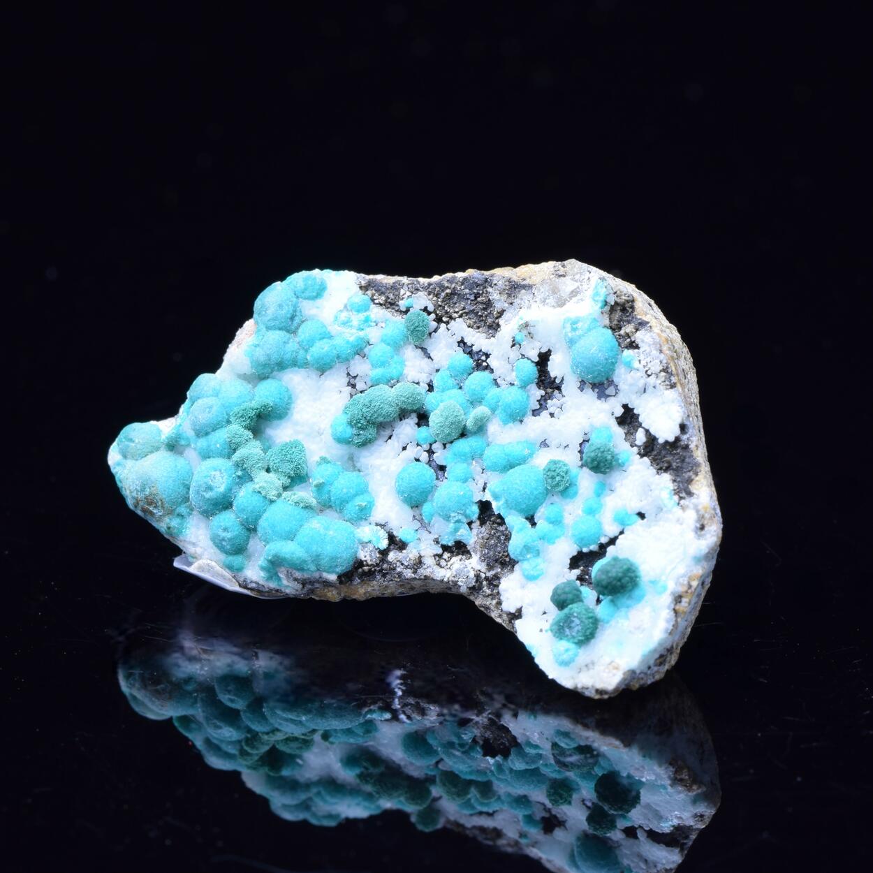 Aurichalcite & Rosasite & Smithsonite