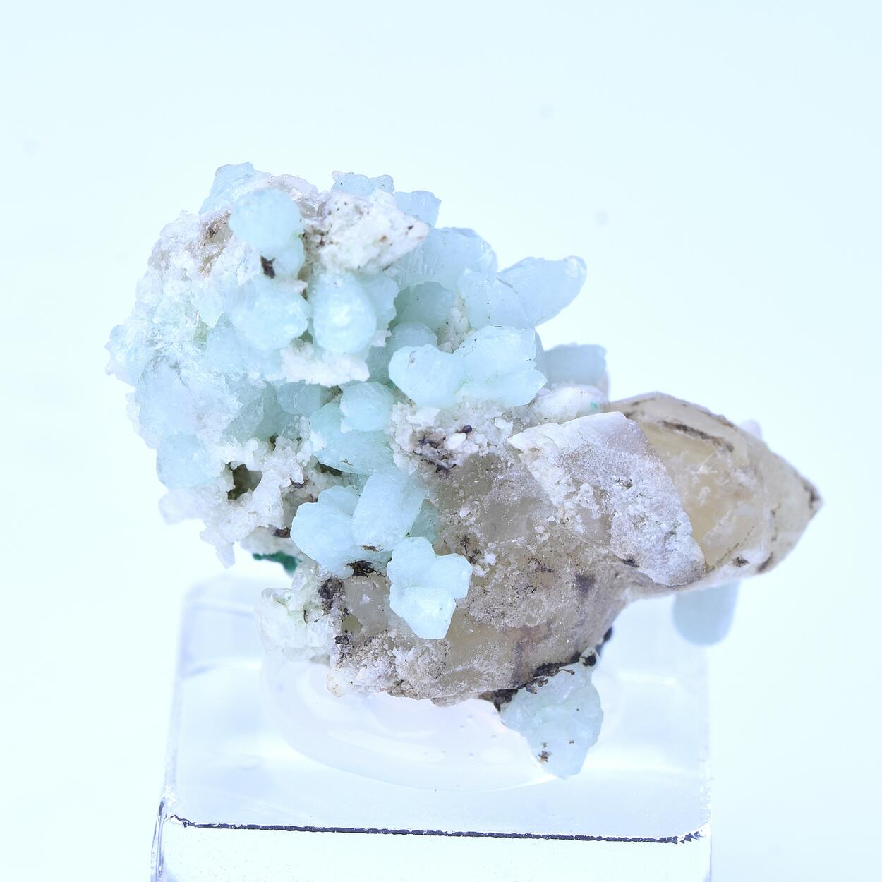 Quartz With Inclusions & Calcite & Malachite