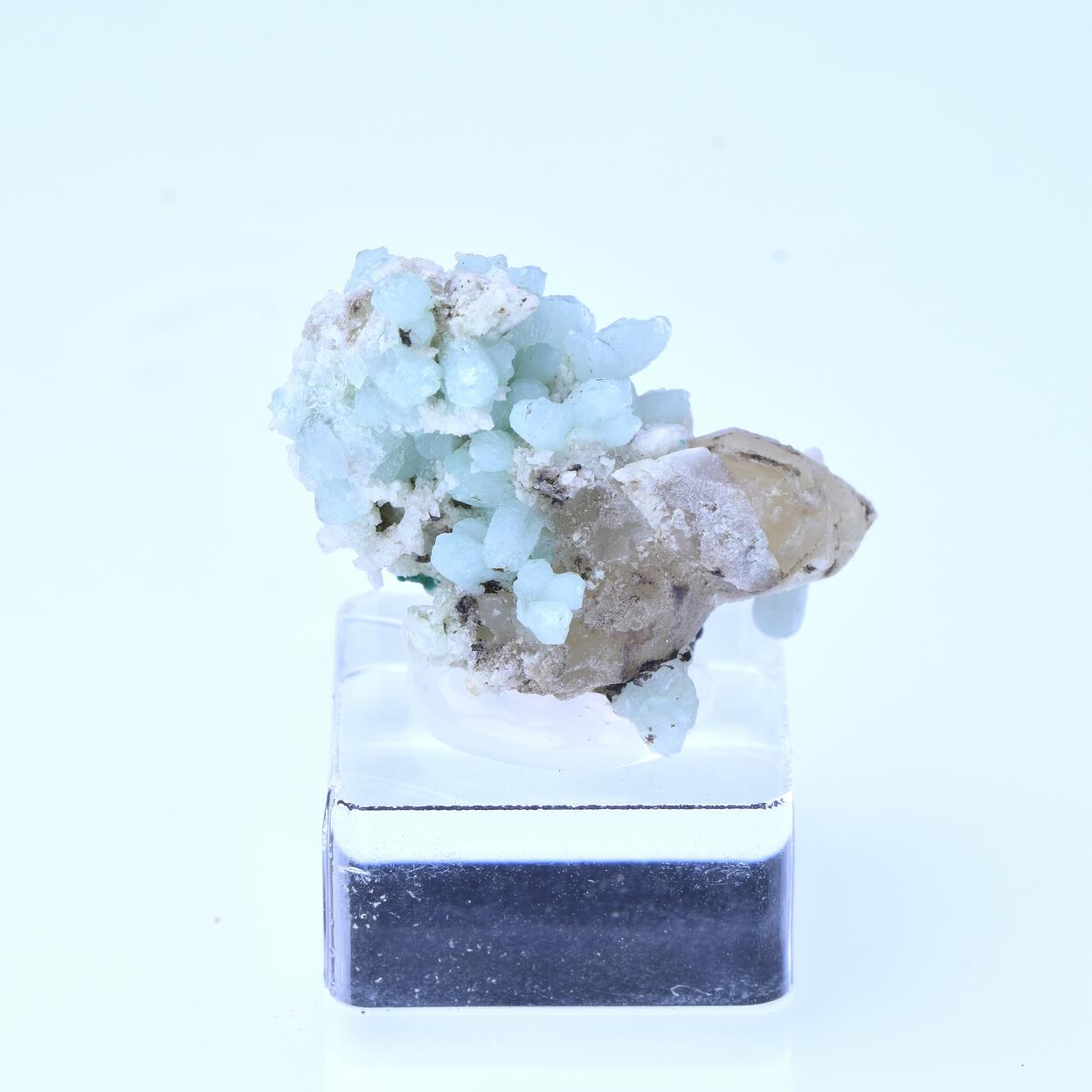 Quartz With Inclusions & Calcite & Malachite