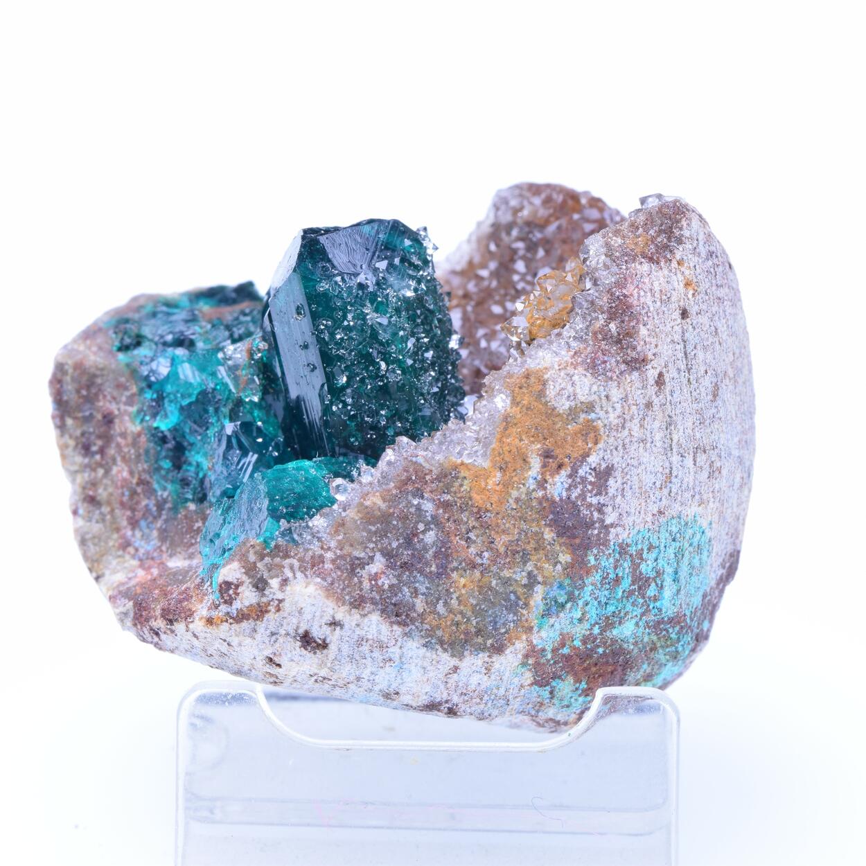 Dioptase & Quartz