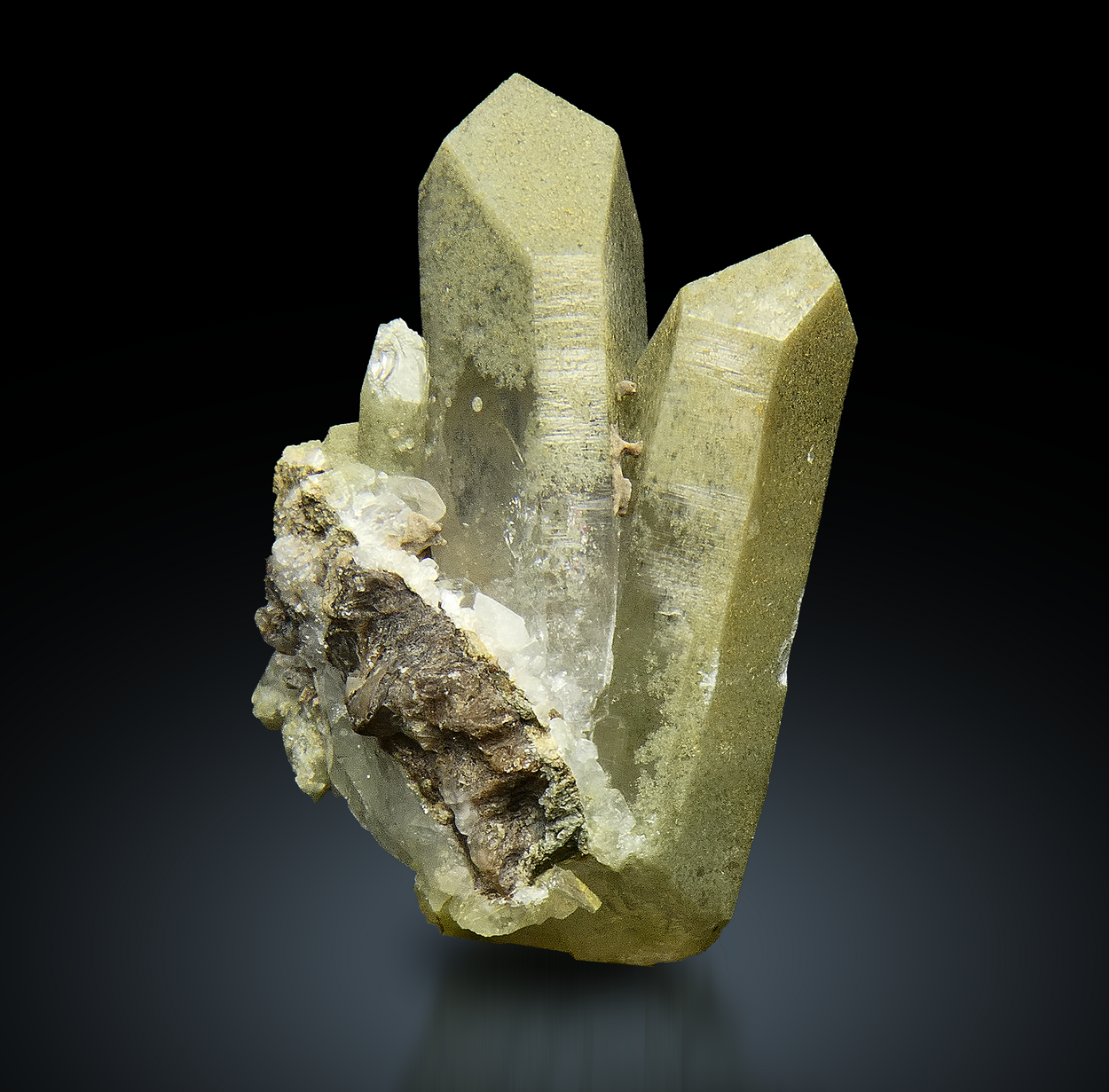 Quartz With Chlorite Inclusions