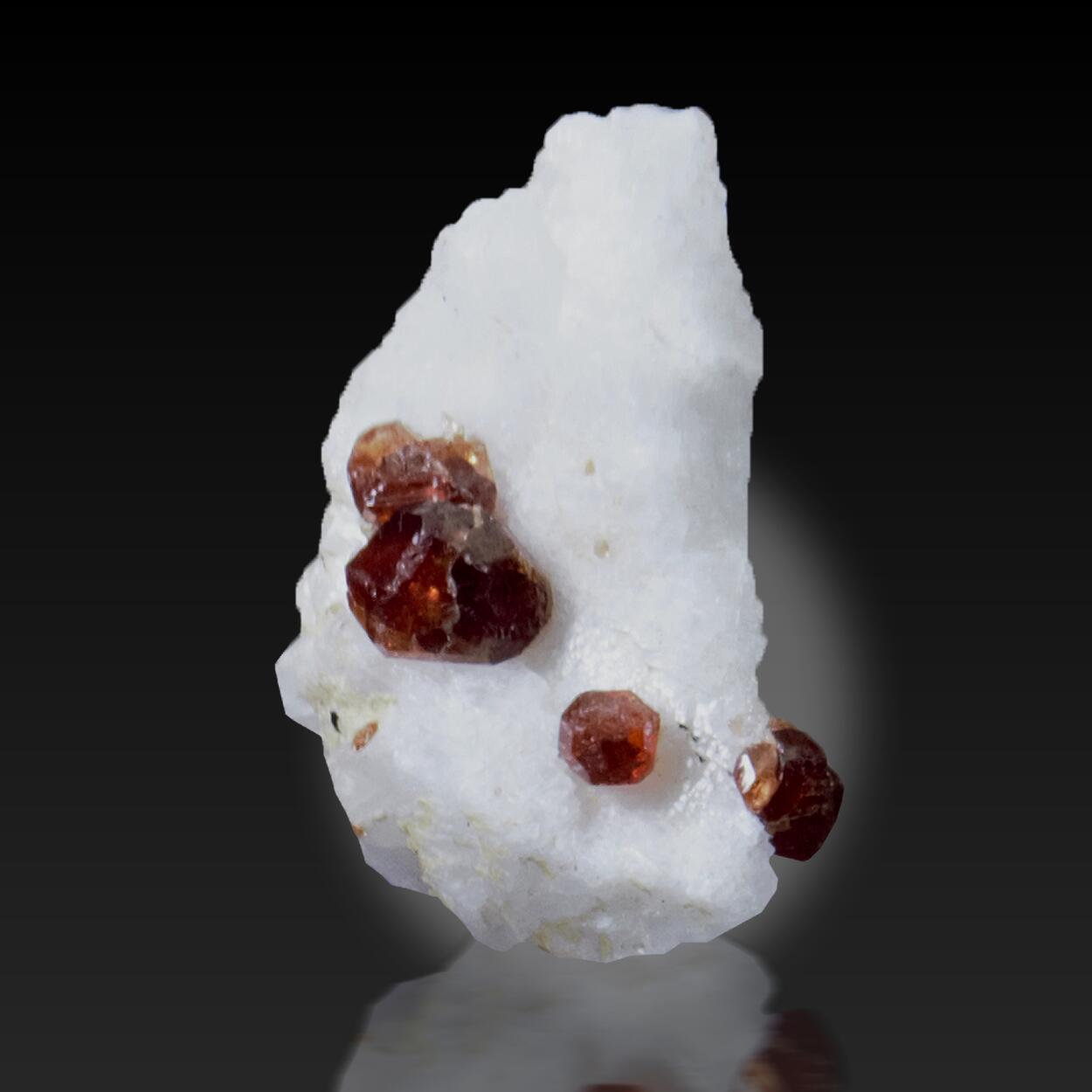 Garnet Var Spessartine