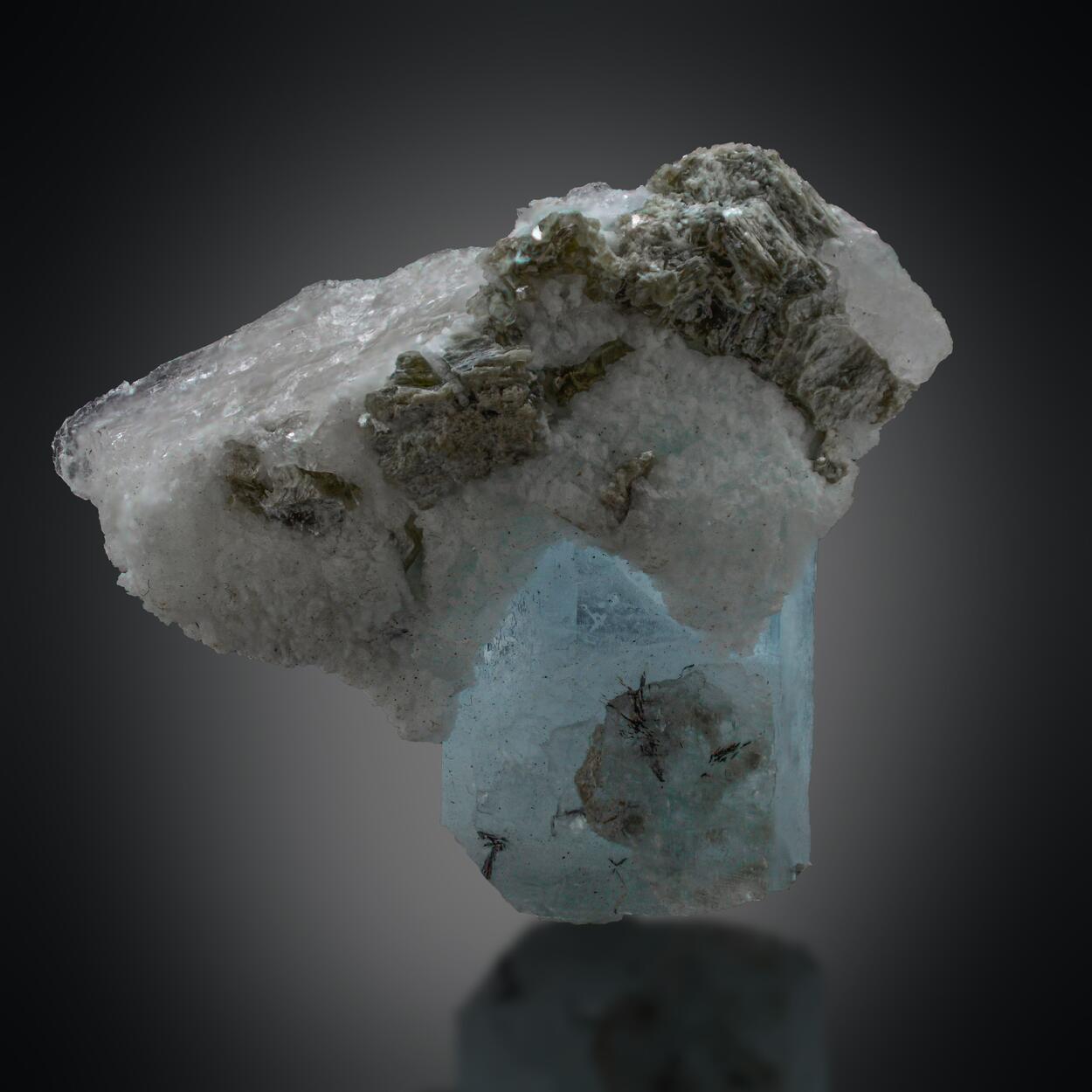 Aquamarine With Quartz