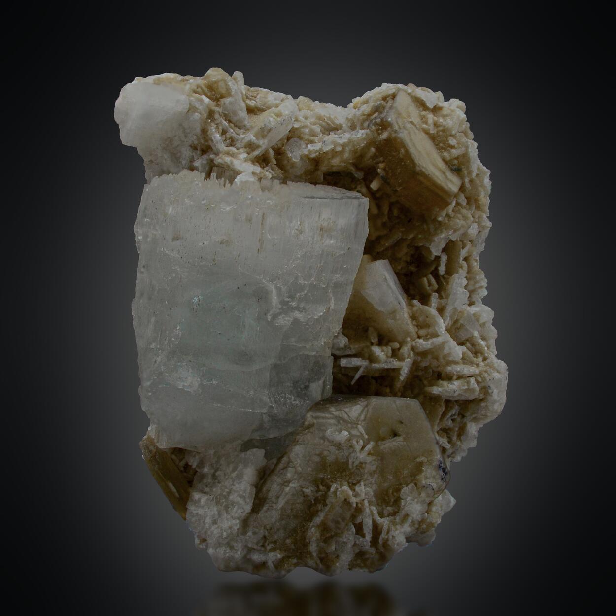 Aquamarine With Mica