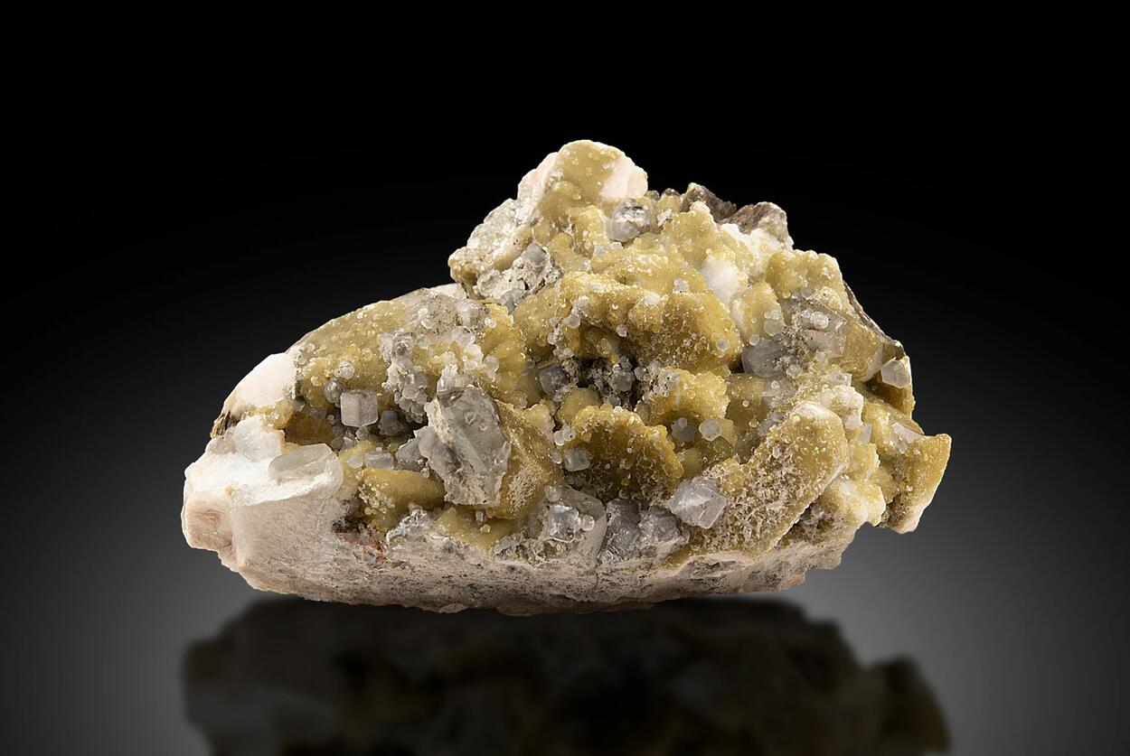 Quartz With Albite & Muscovite