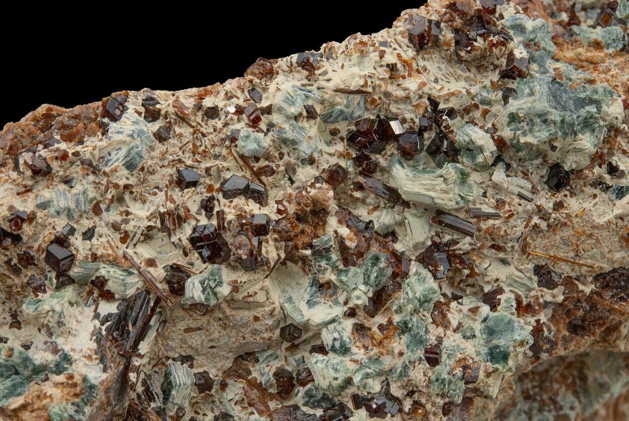 Grossular Var Hessonite Vesuvianite & Clinochlore