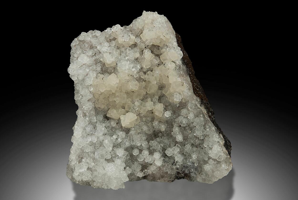 Analcime With Calcite