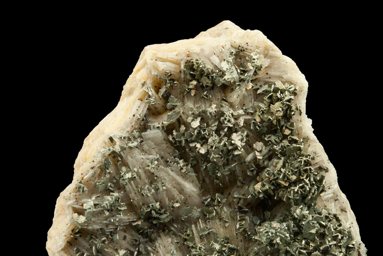 Baryte With Arsenopyrite