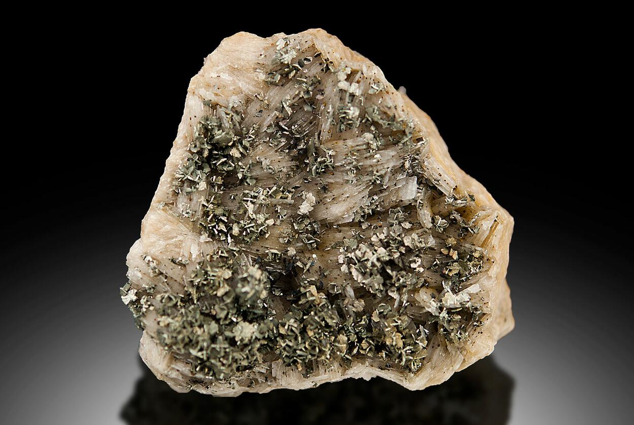 Baryte With Arsenopyrite