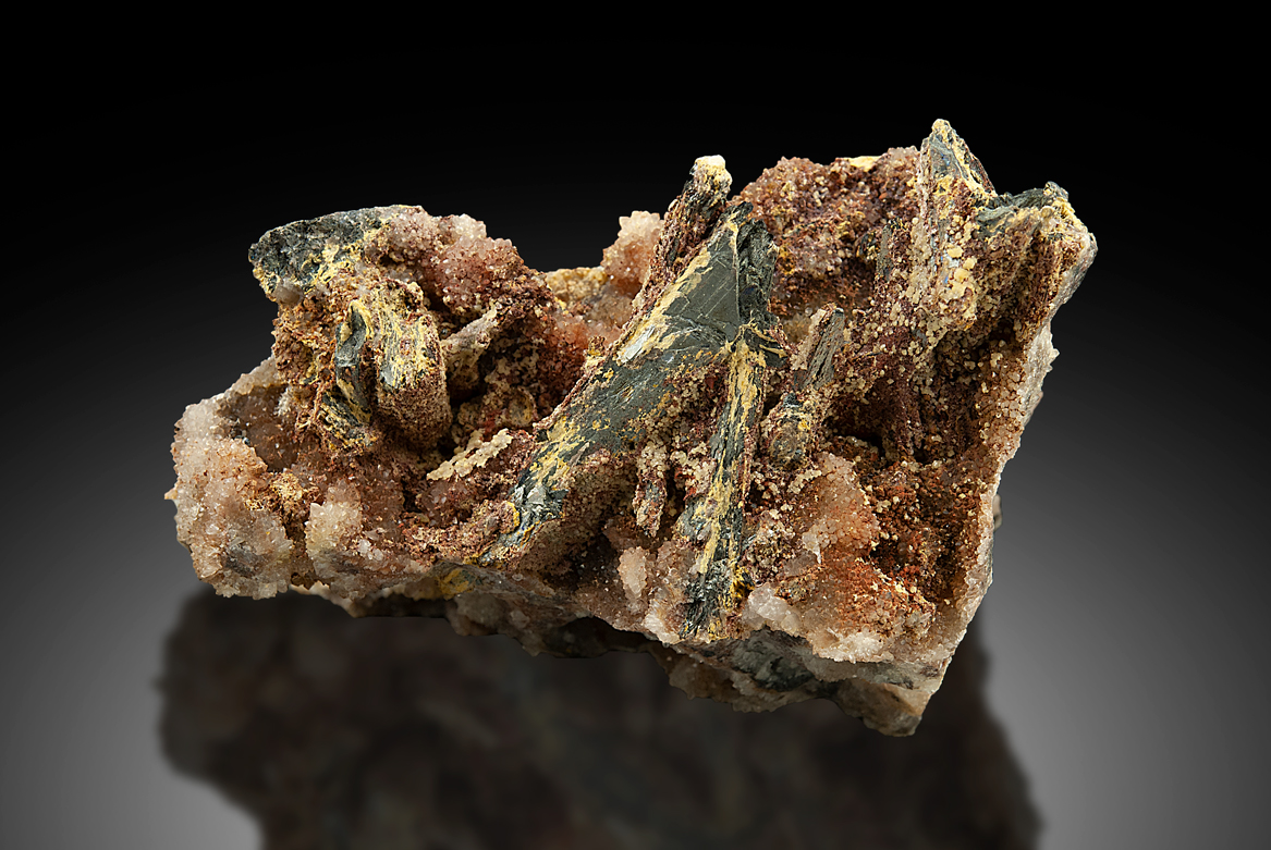 Klebelsbergite Stibnite Metastibnite Sulphur & Quartz