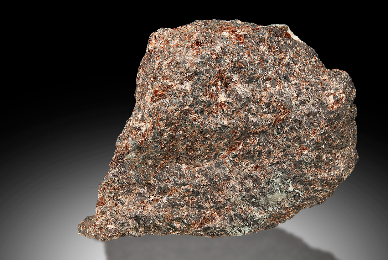 Muscovite Var Alurgite With Braunite