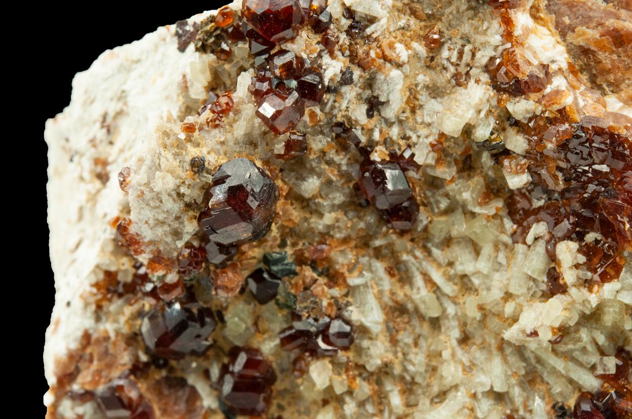 Grossular Var Hessonite & Diopside