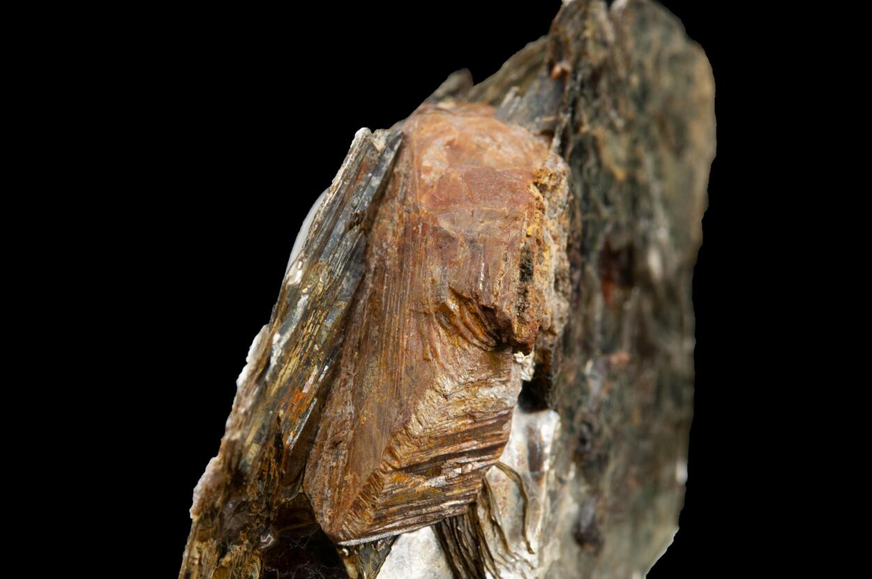 Monazite-(Ce) & Biotite