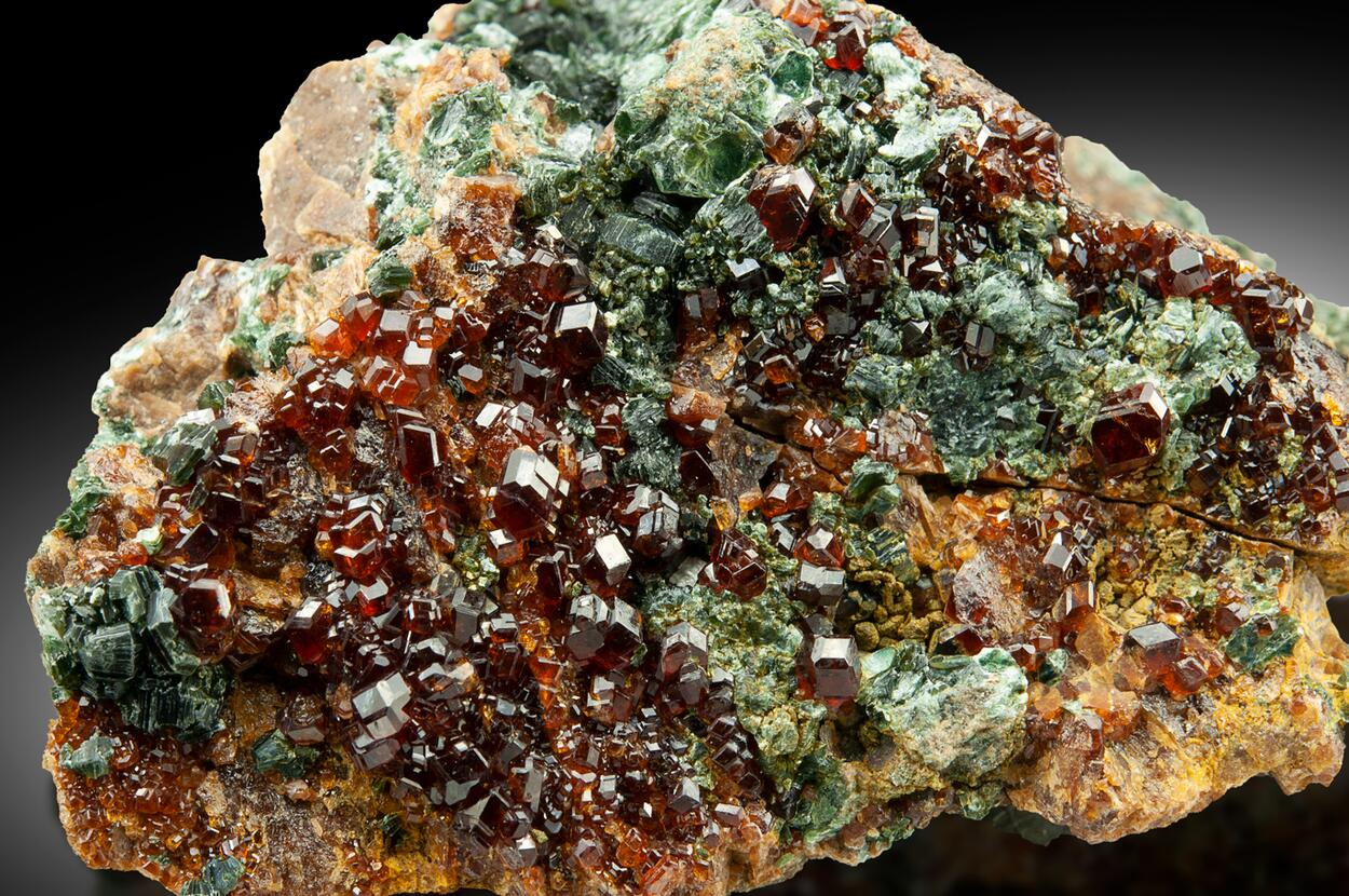 Grossular Var Hessonite & Clinochlore