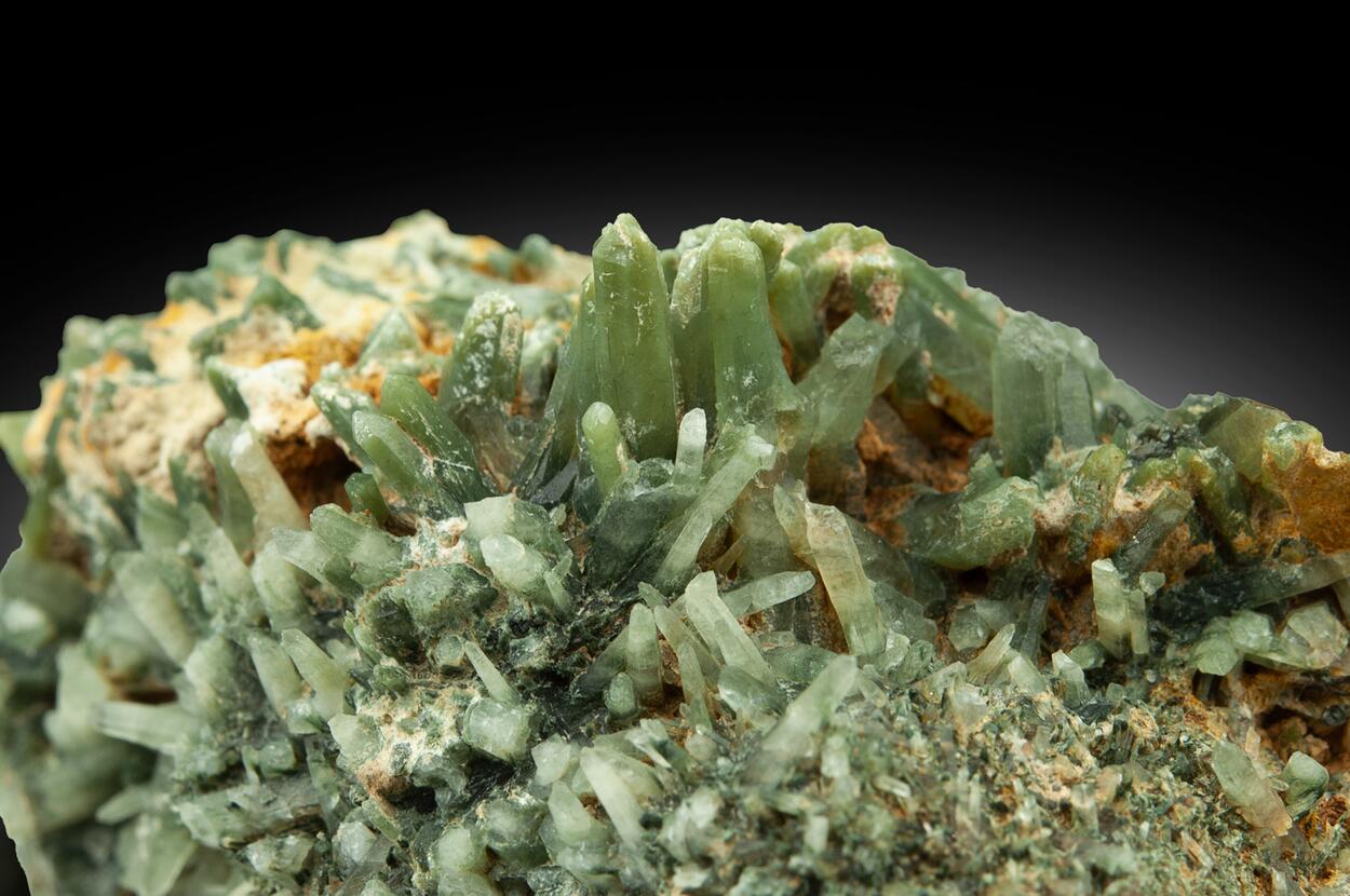 Quartz Var Prase With Hedenbergite