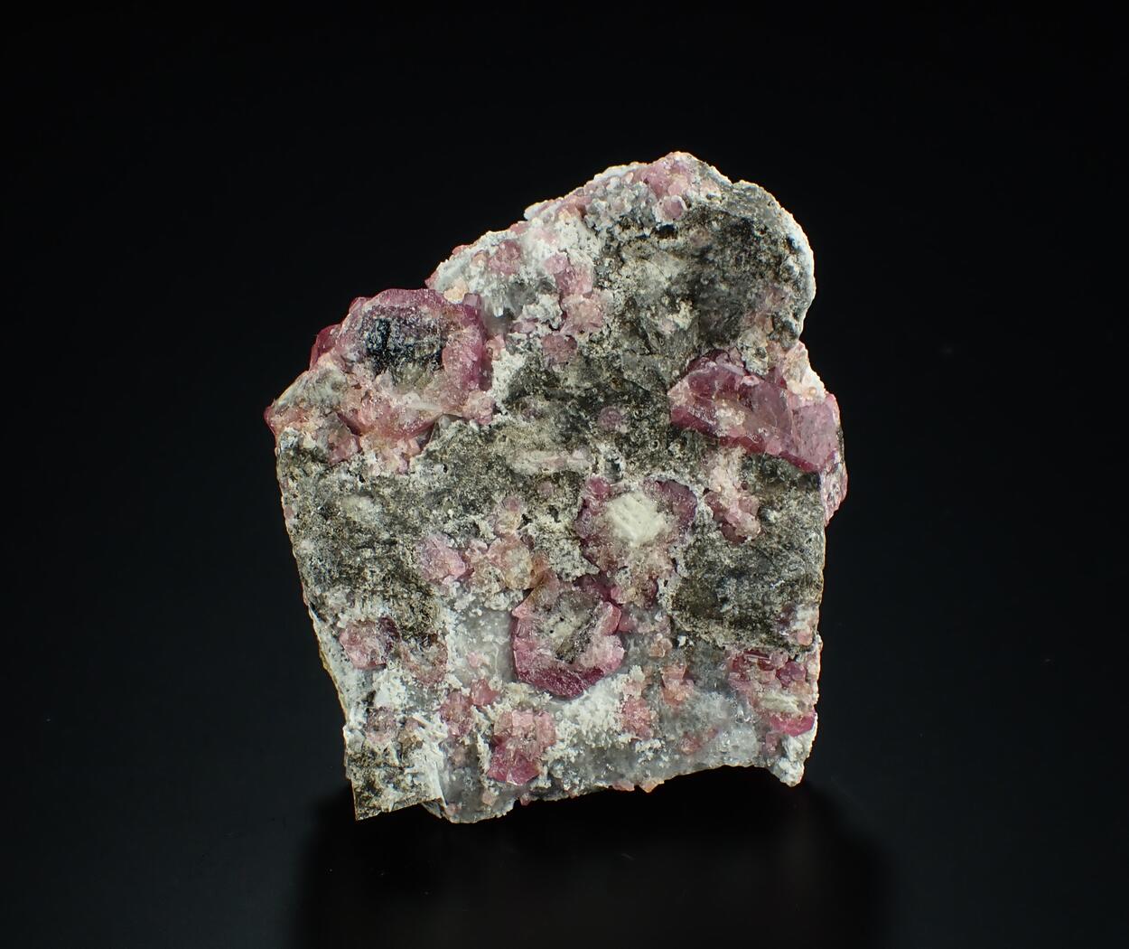 Garnet Var Rosolite