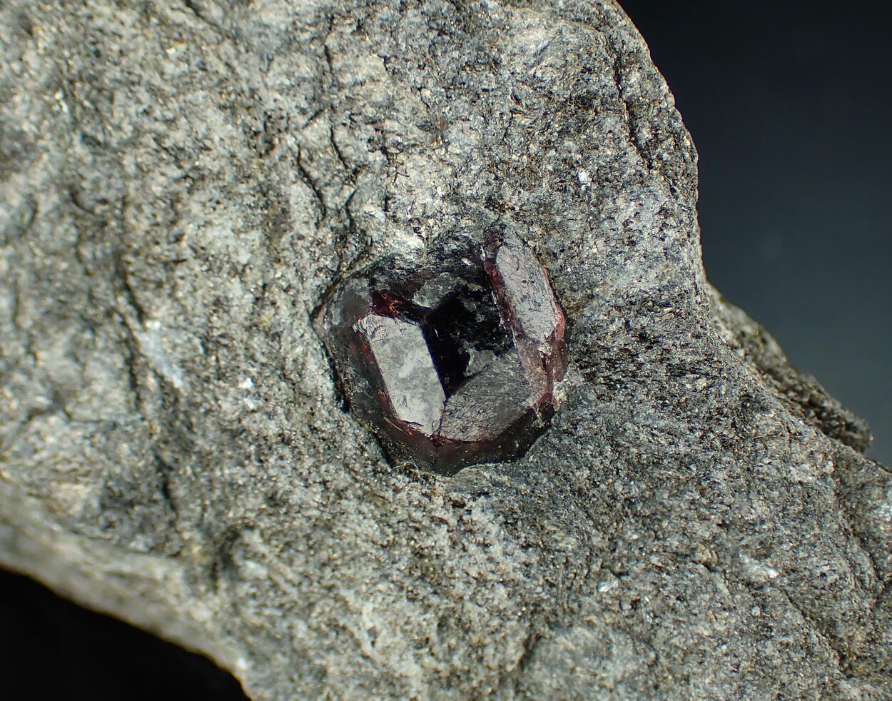 Garnet Var Almandine