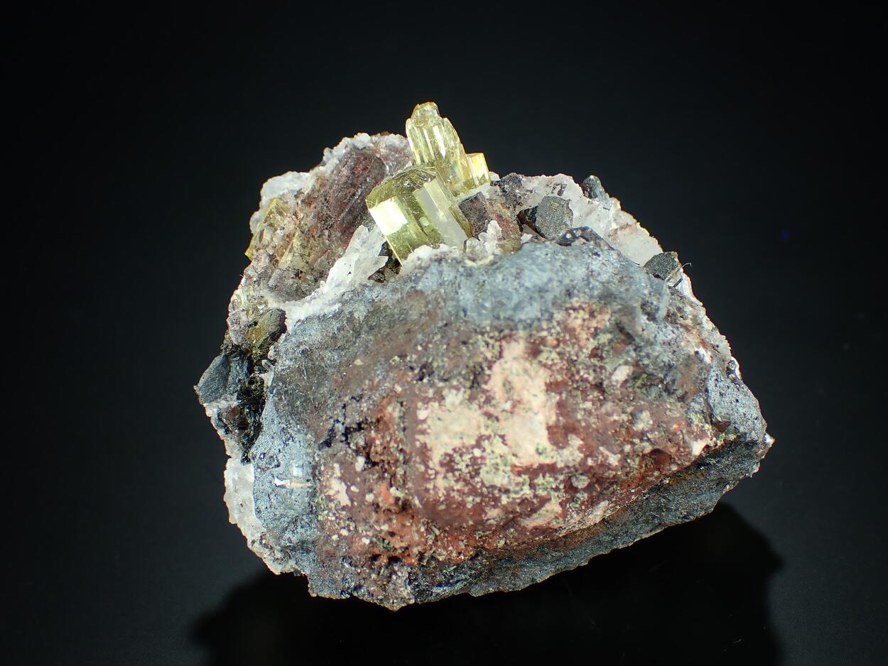 Fluorapatite