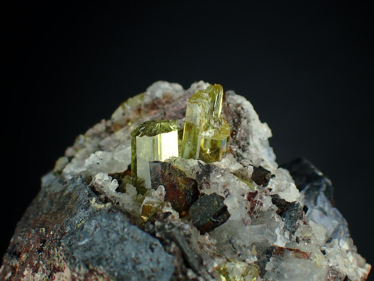 Fluorapatite