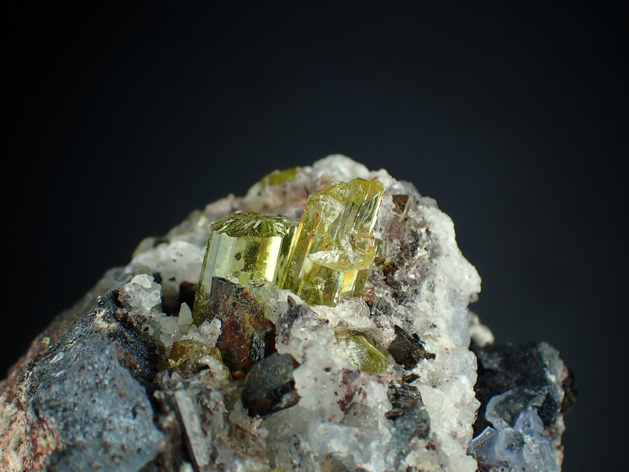 Fluorapatite