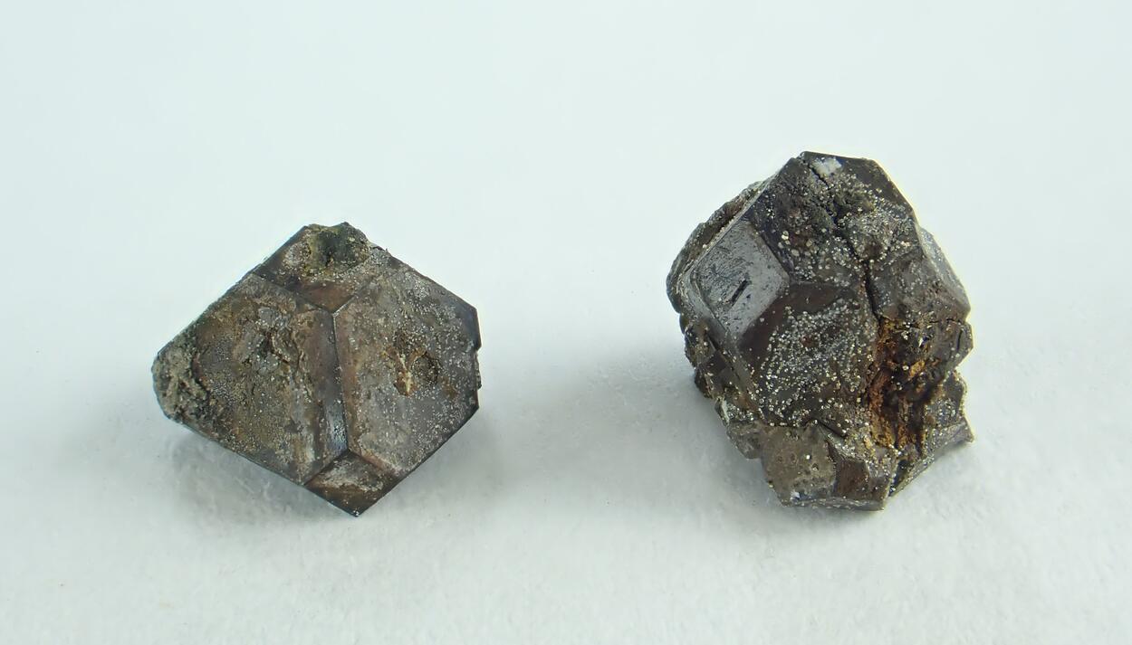 Hauerite