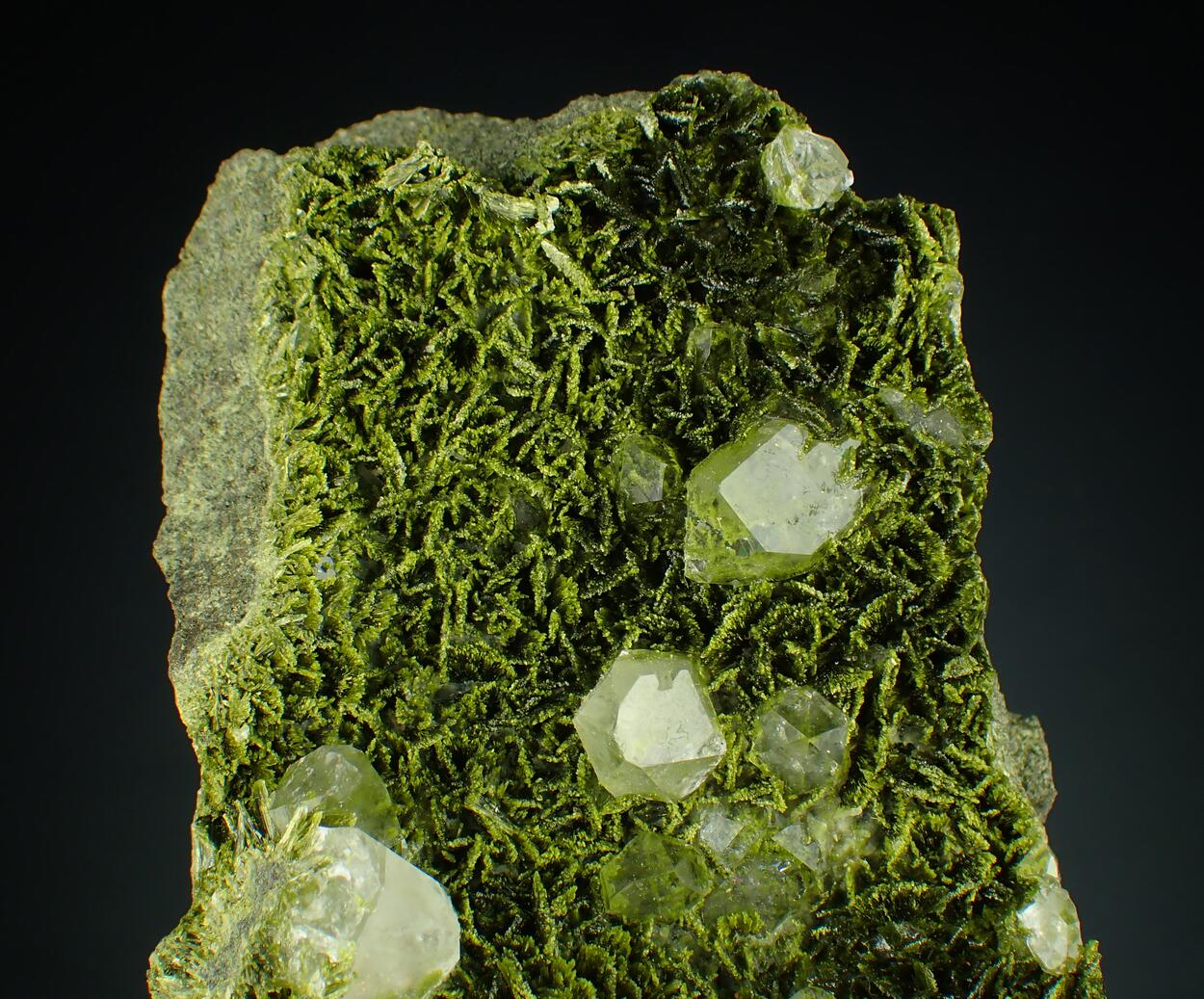 Clinozoisite & Quartz