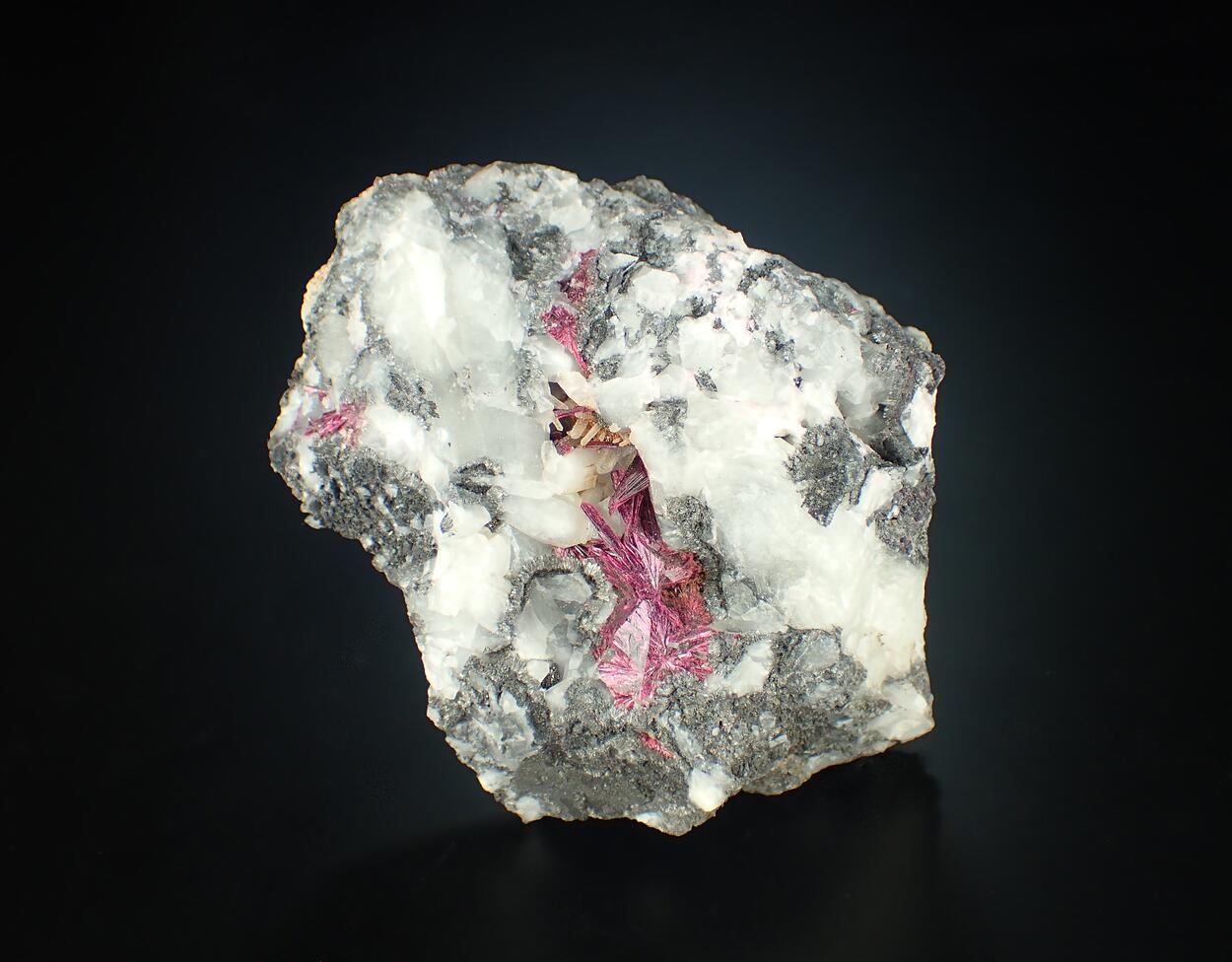 Erythrite