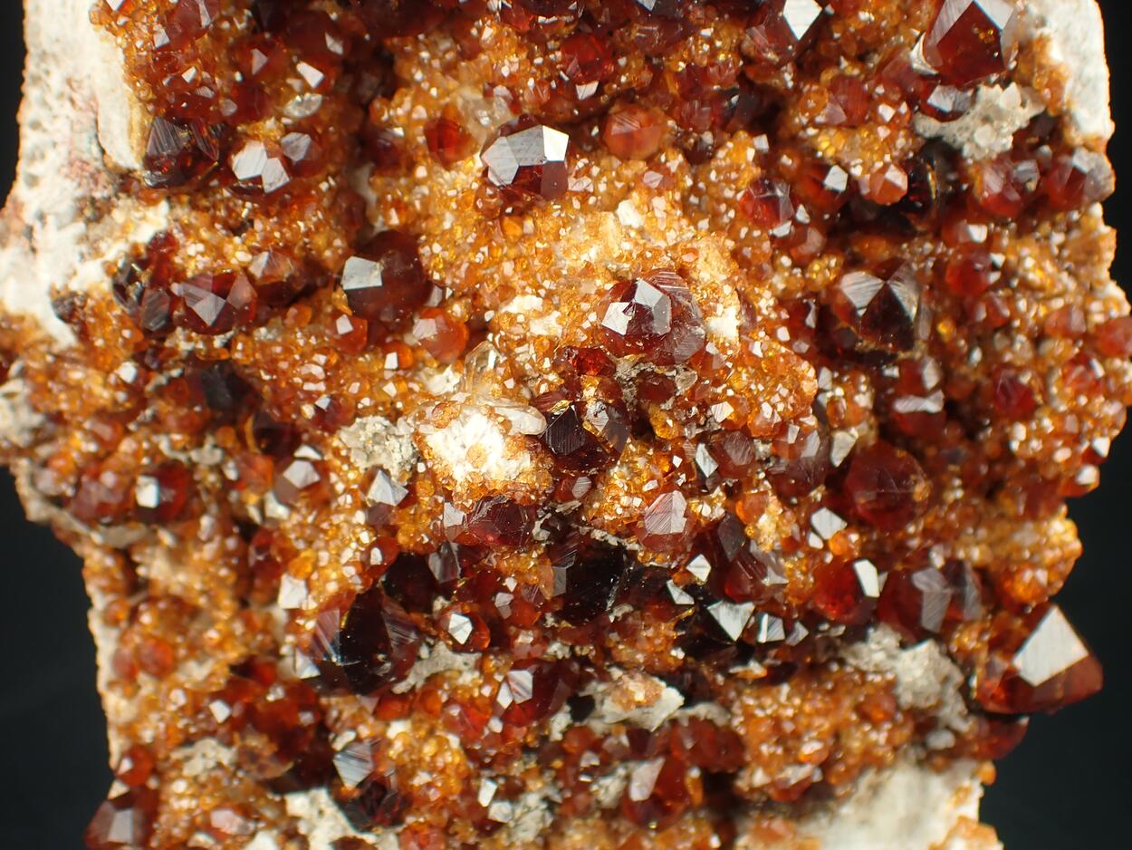 Garnet Var Spessartine