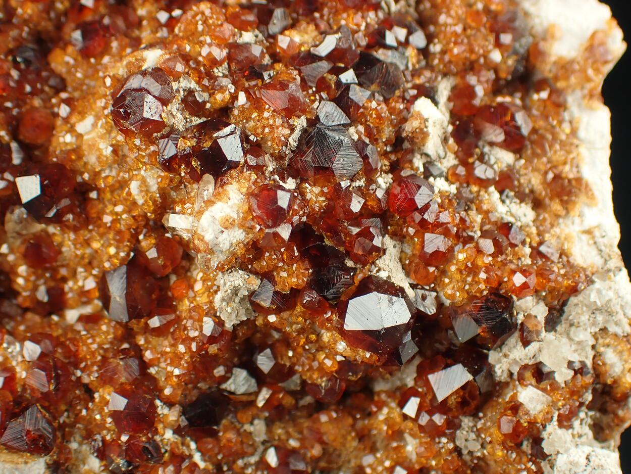 Garnet Var Spessartine