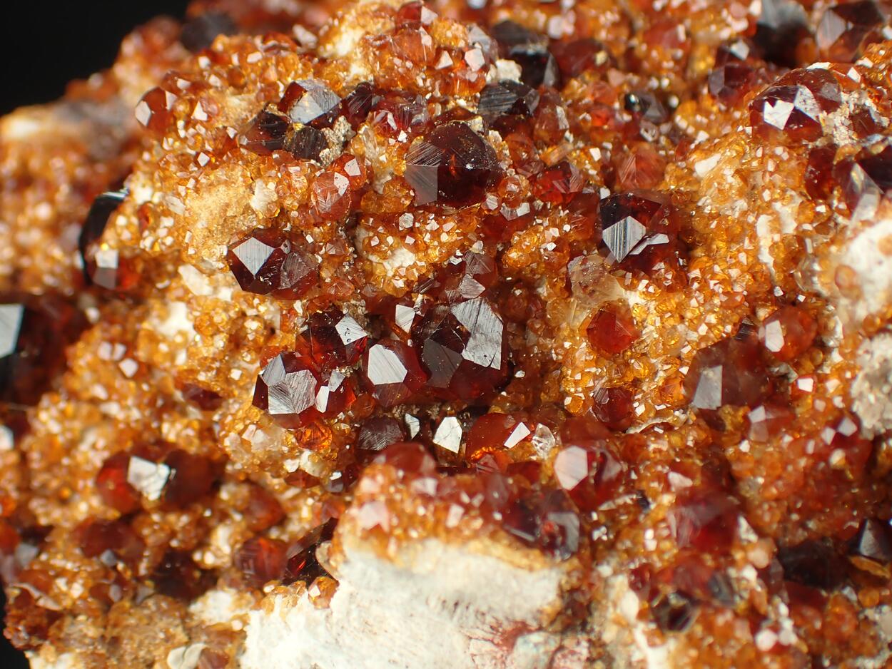 Garnet Var Spessartine