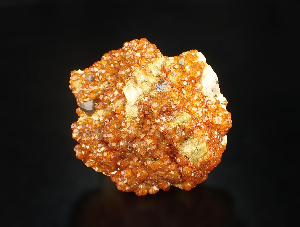 Garnet Var Spessartine