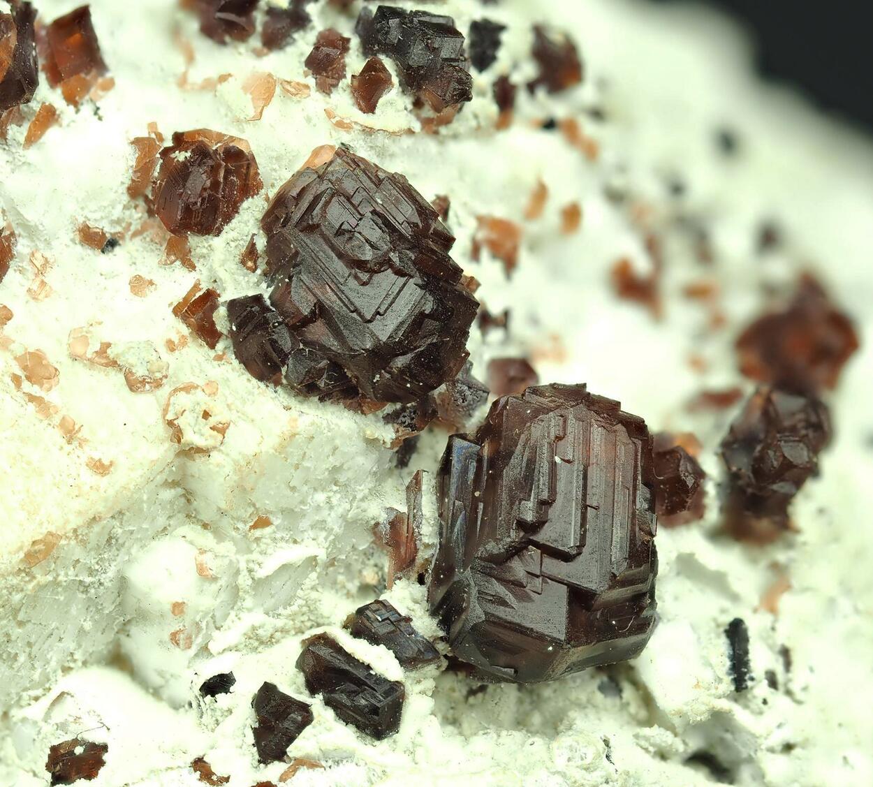 Garnet Var Spessartine