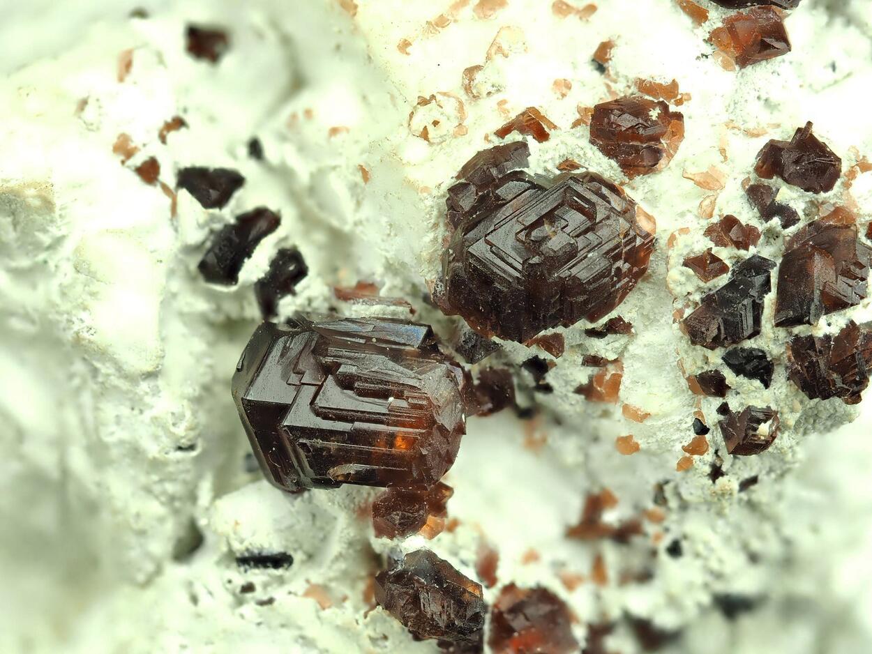 Garnet Var Spessartine
