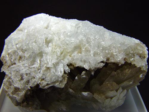 Hydroboracite